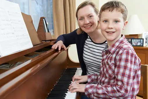 Find Best Piano Instructor in Brampton, Milton in Ontario Piano Instructor
